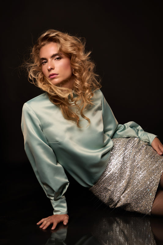 Bluse aus Duchesse-Satin in Pastell-Mint